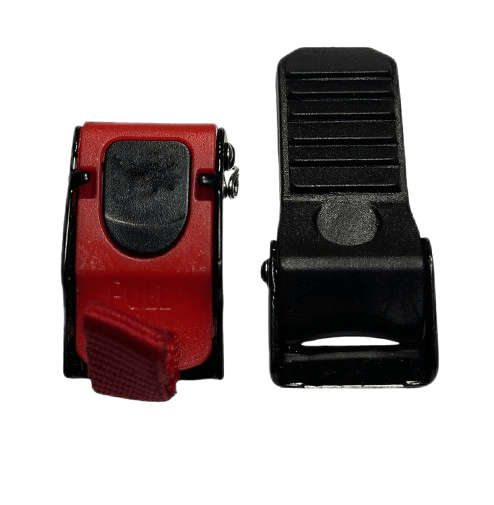 khóa cài nón bảo hiểm đen